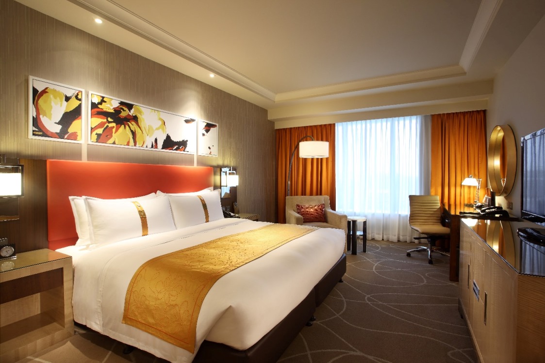 King Superior Room at Holiday Inn Macao Cotai Central