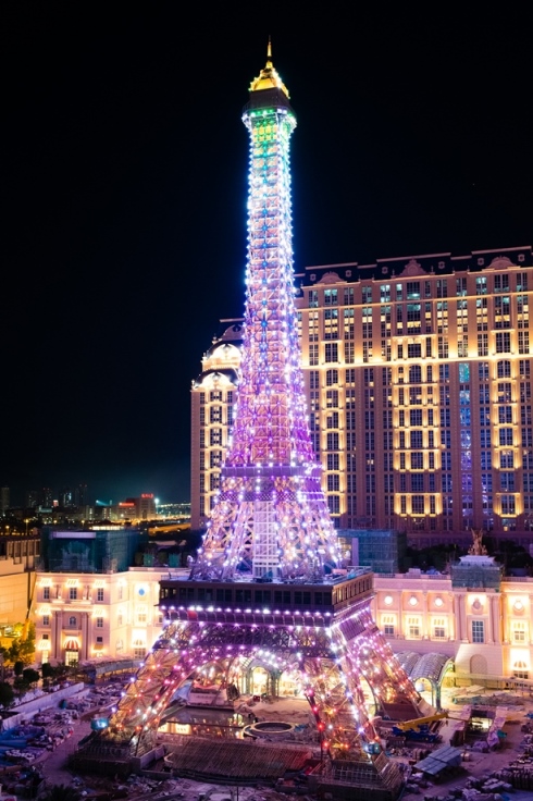 Eiffel Tower Illumination Light