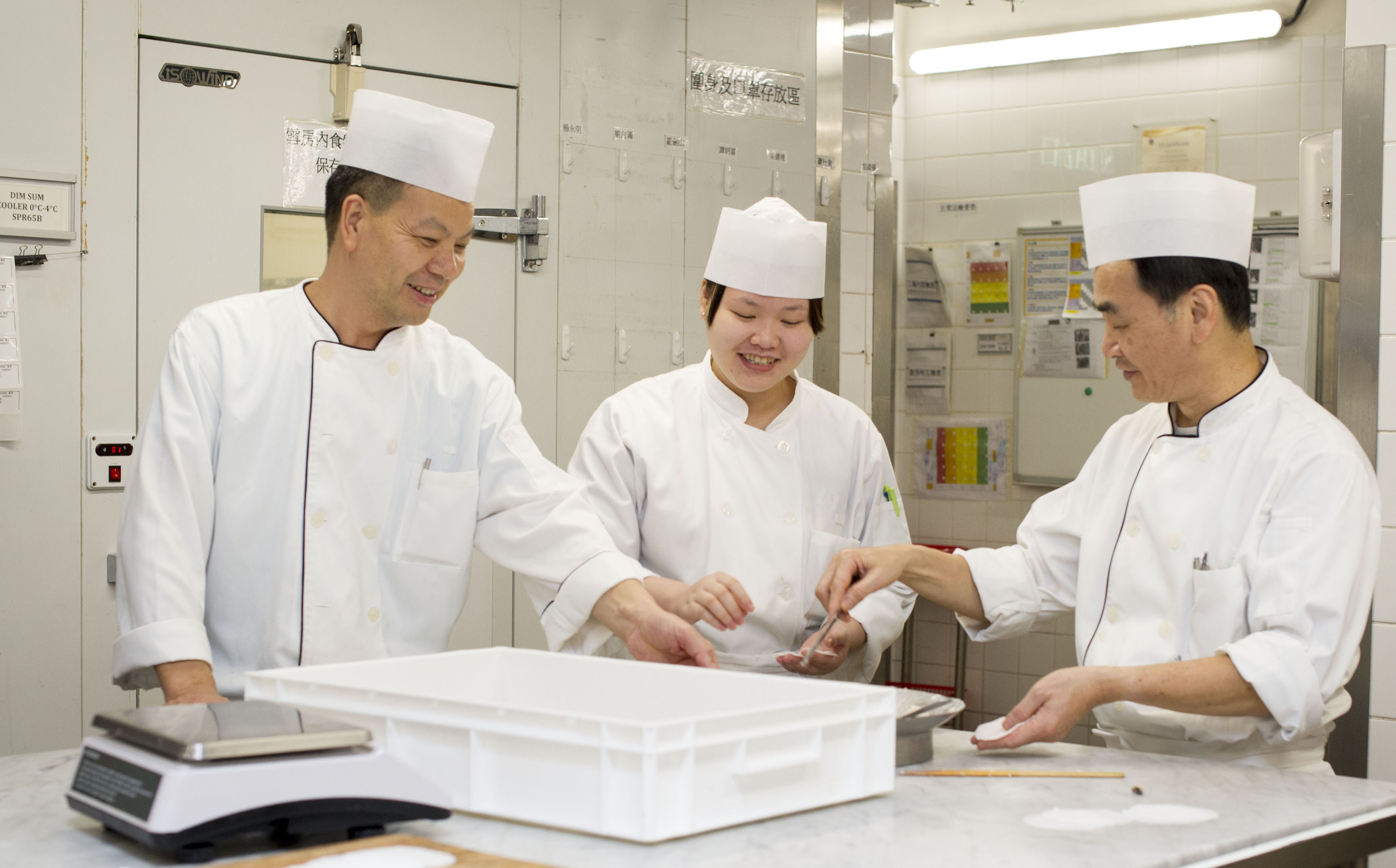 Sands China’s internship and career programmes allow local university students and graduates to be mentored by experienced professionals, gain professional skills and knowledge and accumulate work experience in integrated resorts, building a solid foundation for their future career development.