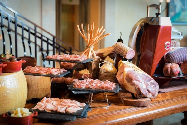 Saturday Brunch Extravaganza 碧涛意国渔乡 Saturday Brunch Extravaganza 碧涛意国渔乡