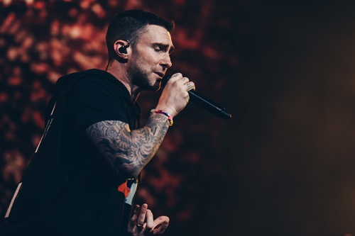 Adam Levine stage picture