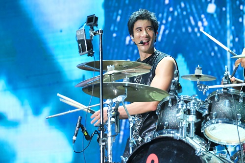 leehom-photo-5.jpg